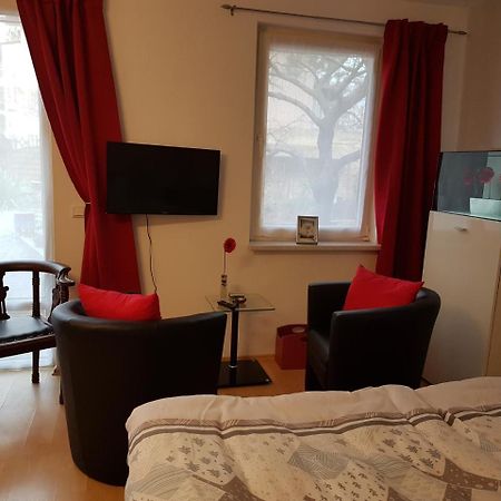 Zeuthen Ferienwohnung Am See, Stadtgrenze Berlin Extérieur photo